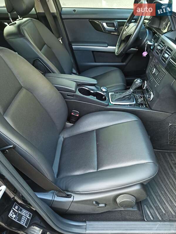 Mercedes-Benz GLK-Class 2012