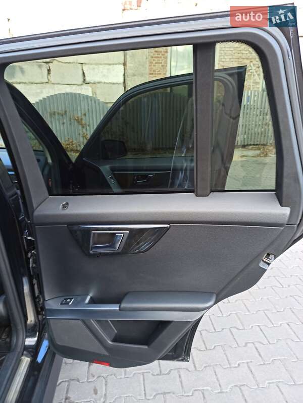 Mercedes-Benz GLK-Class 2012