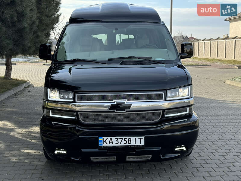 Chevrolet Express 2013