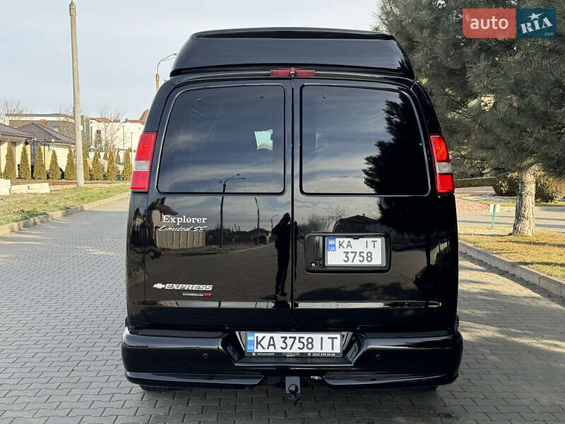 Chevrolet Express 2013