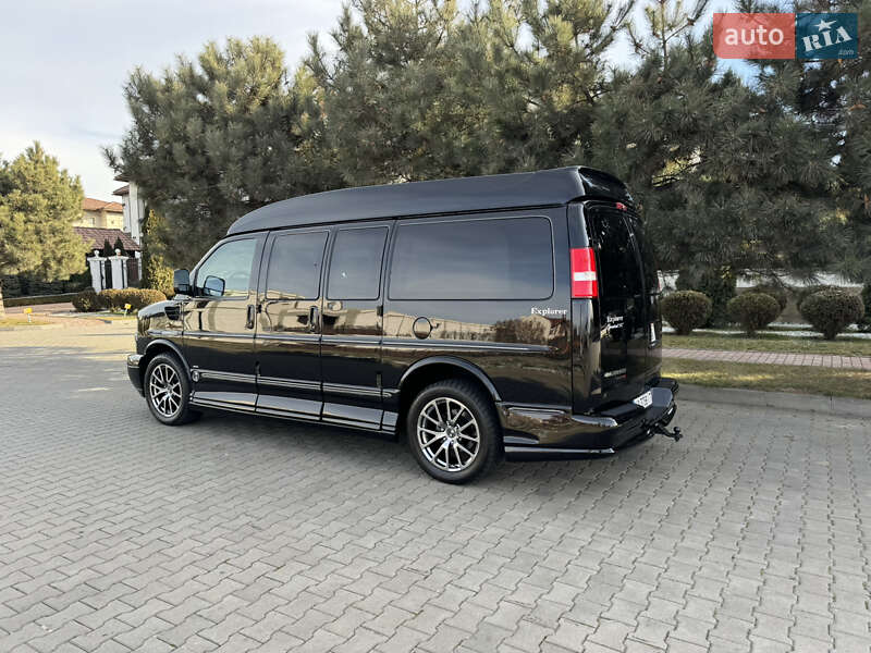 Chevrolet Express 2013