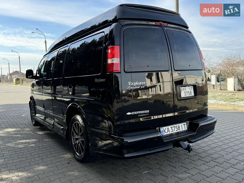 Chevrolet Express 2013