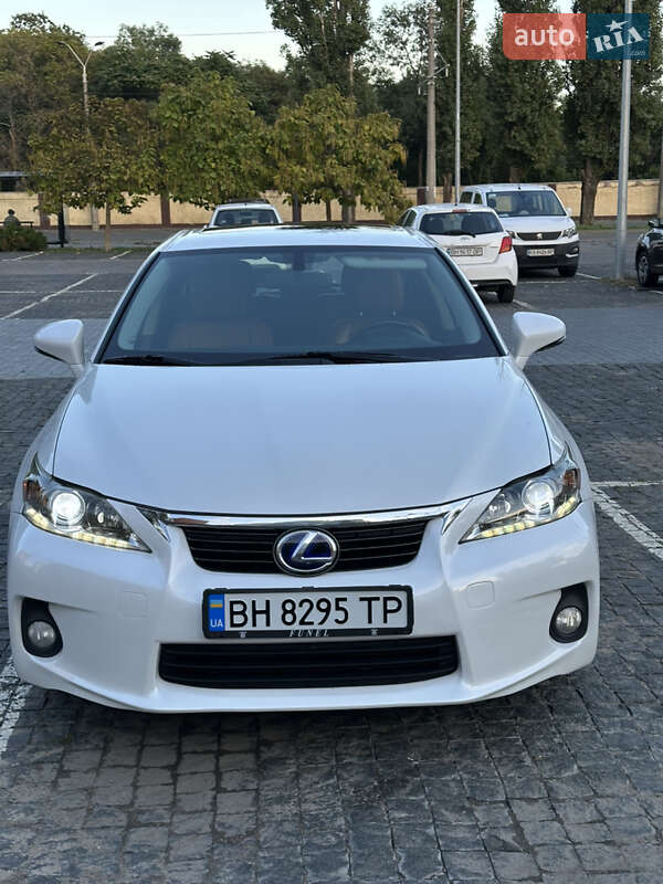 Lexus-3