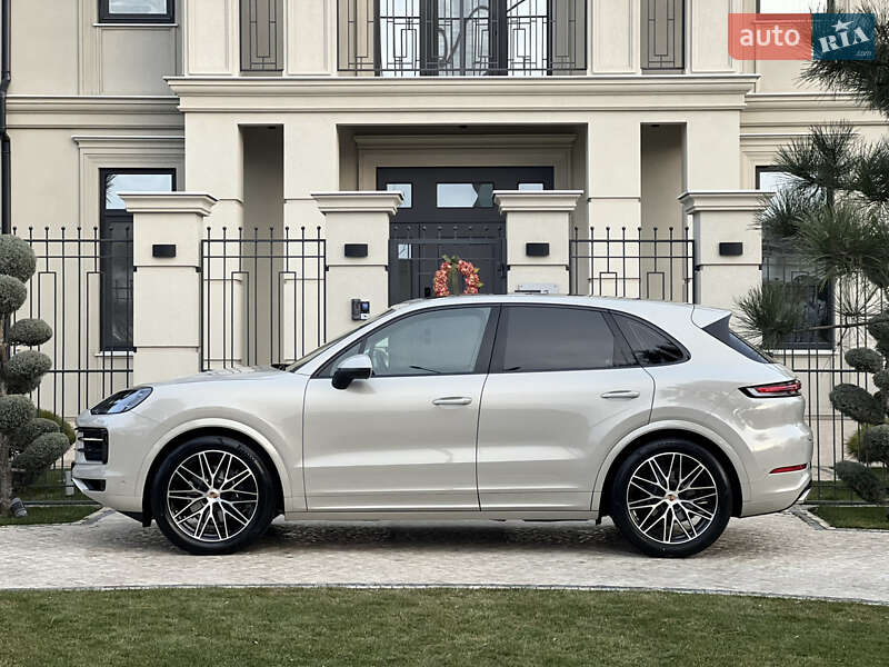 Porsche Cayenne 2024