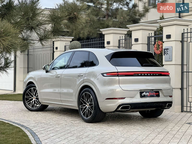 Porsche Cayenne 2024