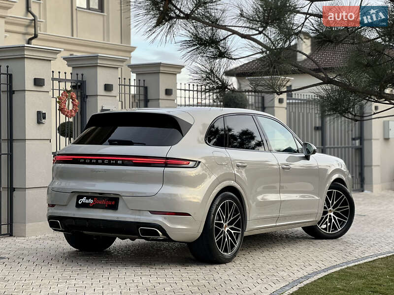 Porsche Cayenne 2024