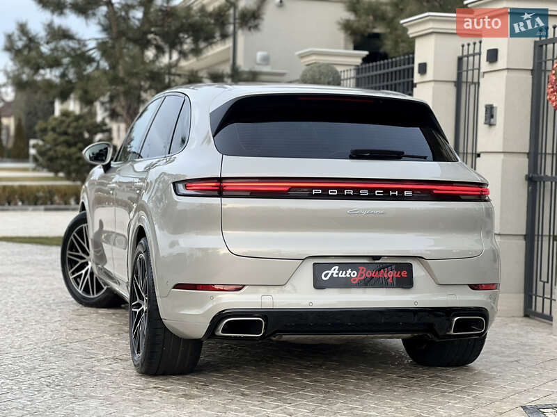 Porsche Cayenne 2024