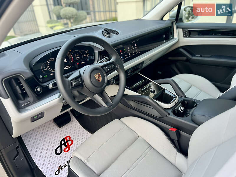 Porsche Cayenne 2024