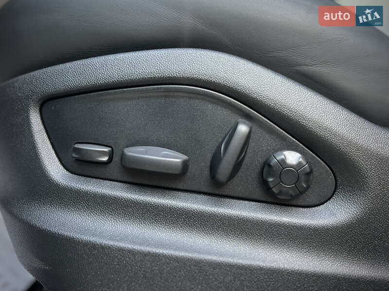 Porsche Cayenne 2024