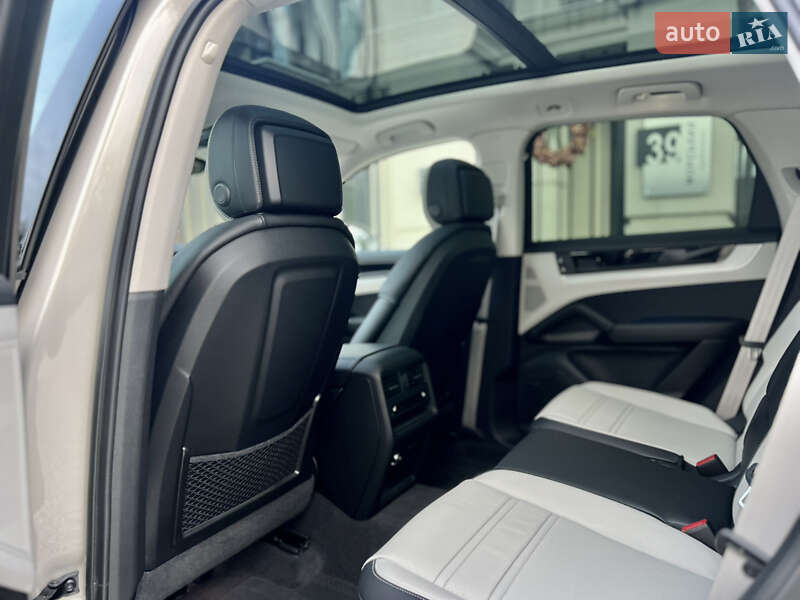 Porsche Cayenne 2024