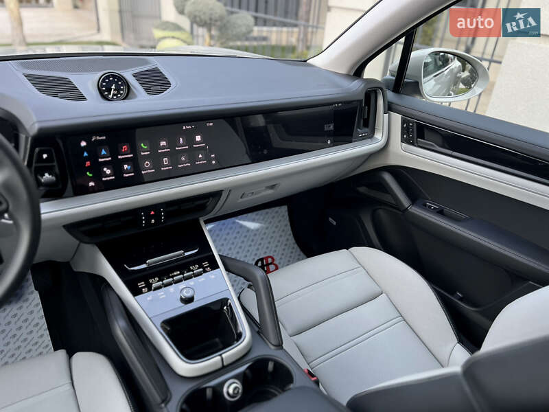 Porsche Cayenne 2024