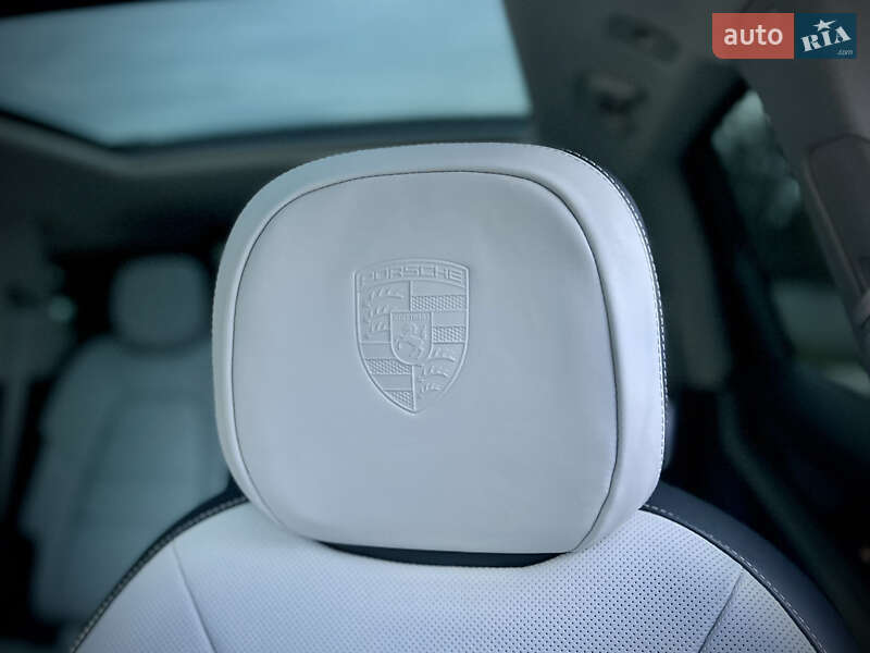 Porsche Cayenne 2024