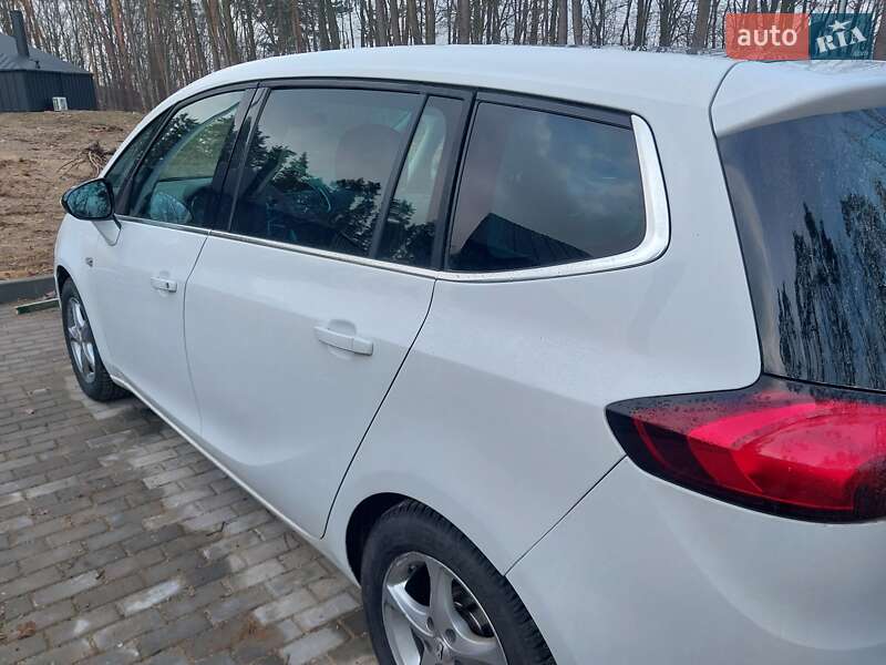 Opel Zafira 2014 Opel Zafira 2014