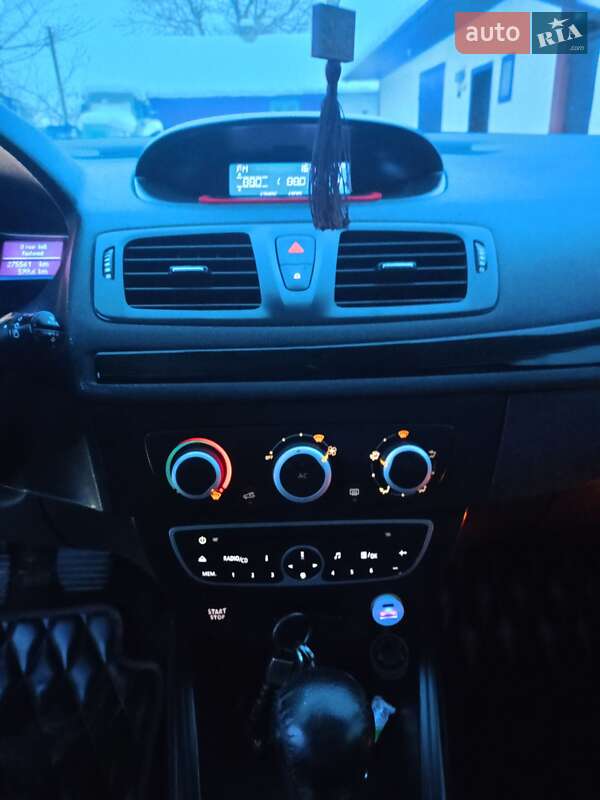 Renault Megane 2011 Renault Megane 2011