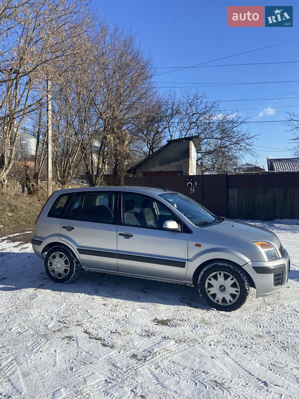 Ford-0