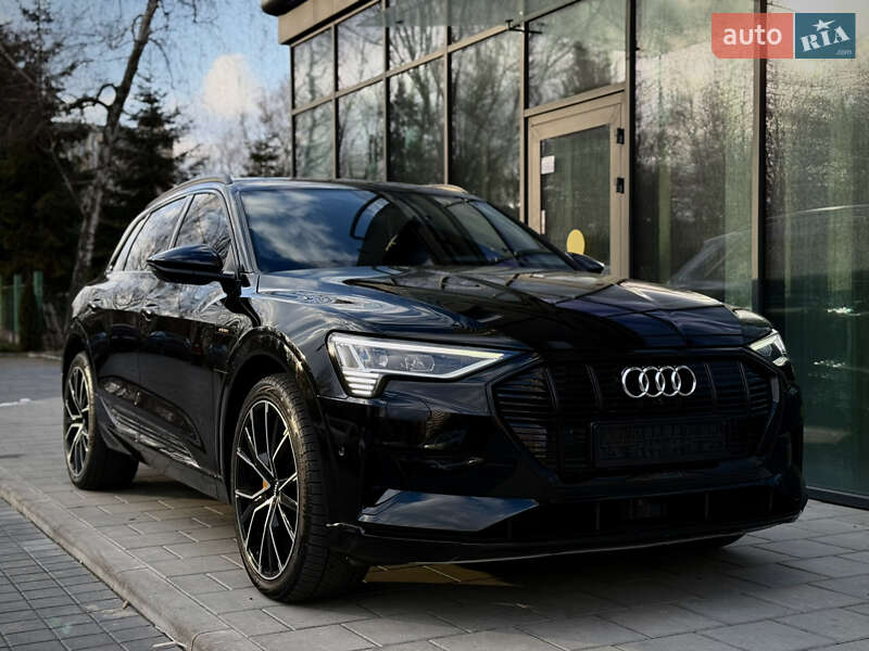 Audi-49