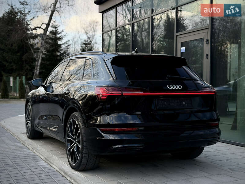 Audi-58