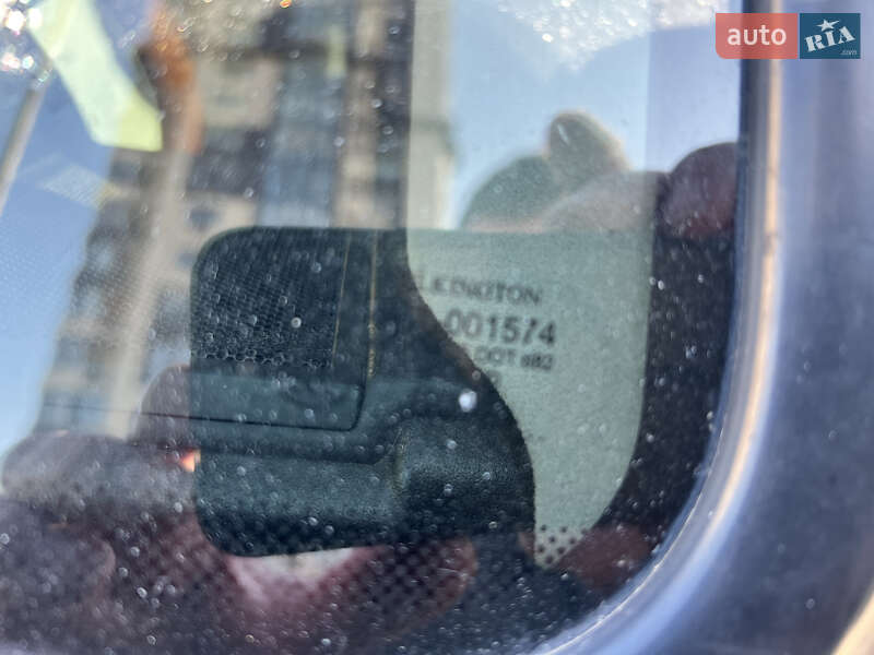 Mercedes-Benz G-Class 2012