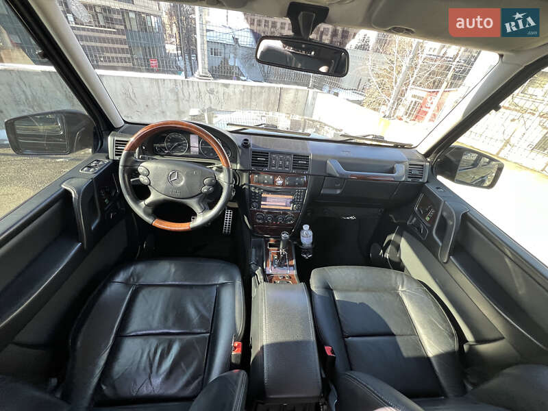 Mercedes-Benz G-Class 2012