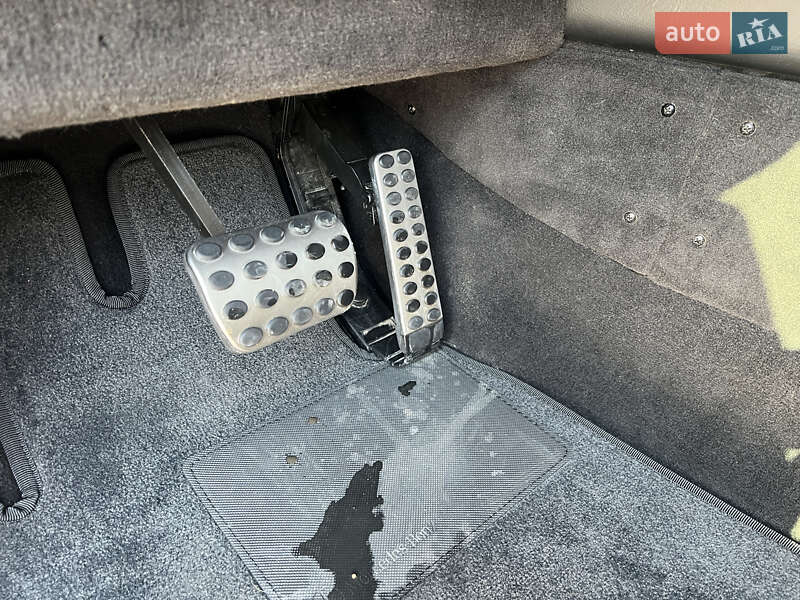 Mercedes-Benz G-Class 2012