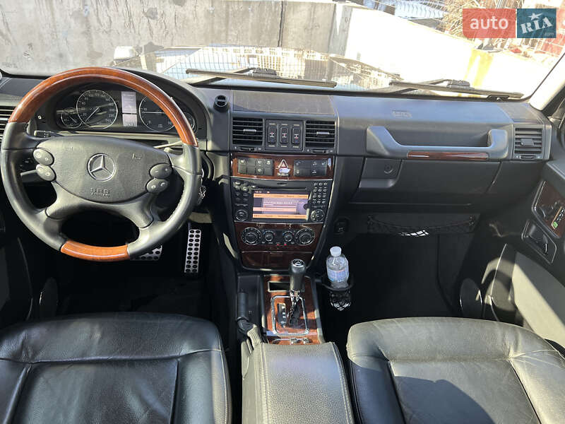 Mercedes-Benz G-Class 2012