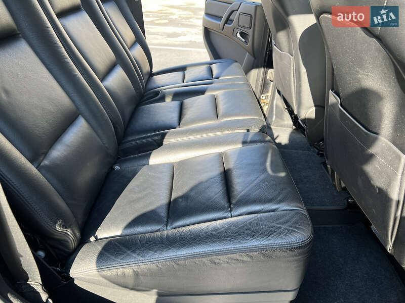 Mercedes-Benz G-Class 2012