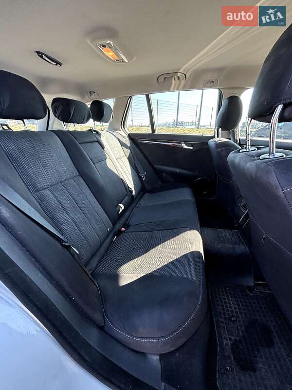 Mercedes-Benz C-Class 2007