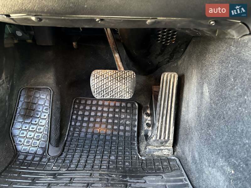 Mercedes-Benz C-Class 2007