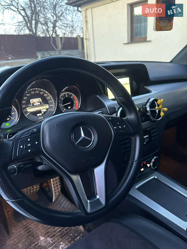 Mercedes-Benz GLK-Class 2012