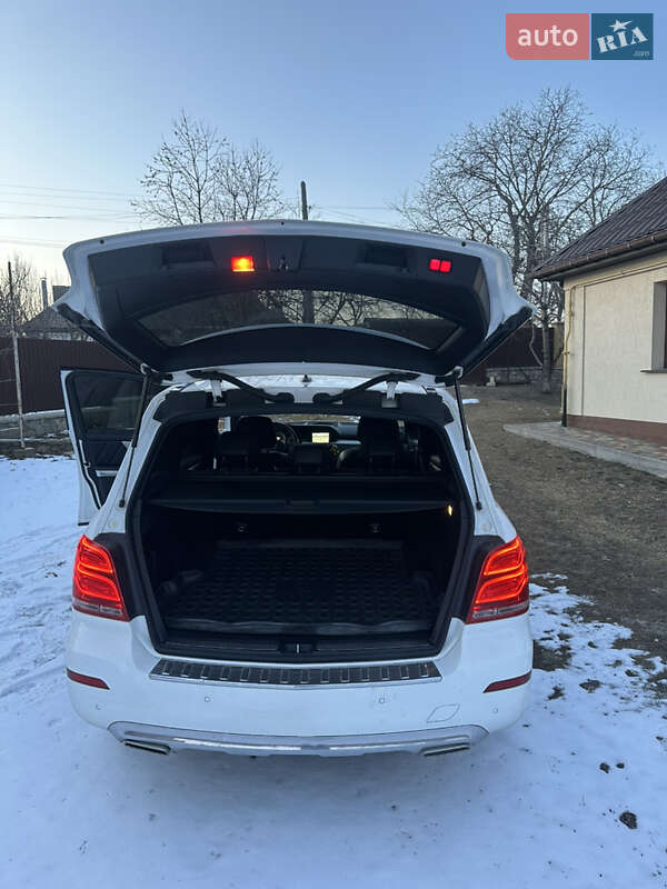 Mercedes-Benz GLK-Class 2012