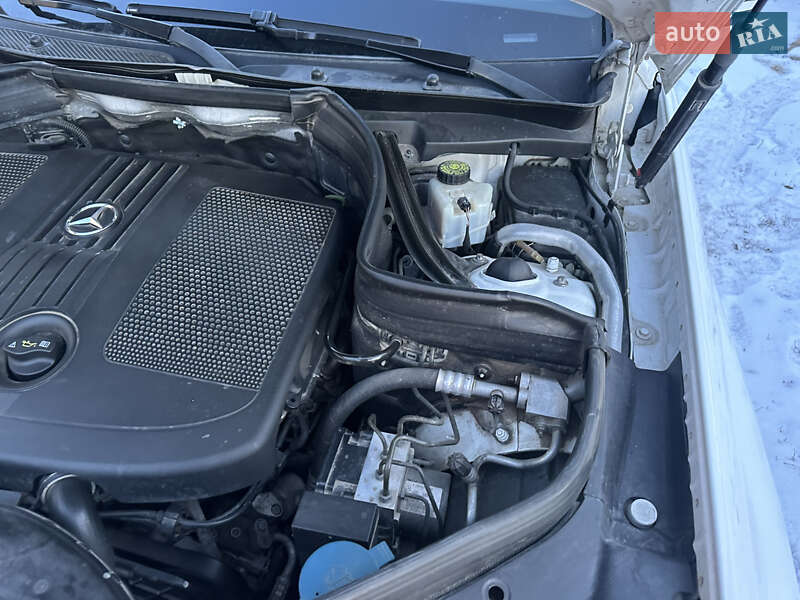 Mercedes-Benz GLK-Class 2012