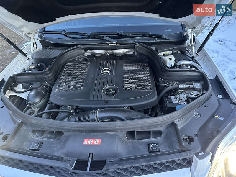 Mercedes-Benz GLK-Class 2012