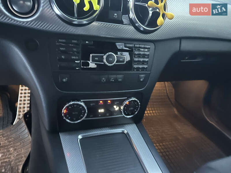 Mercedes-Benz GLK-Class 2012