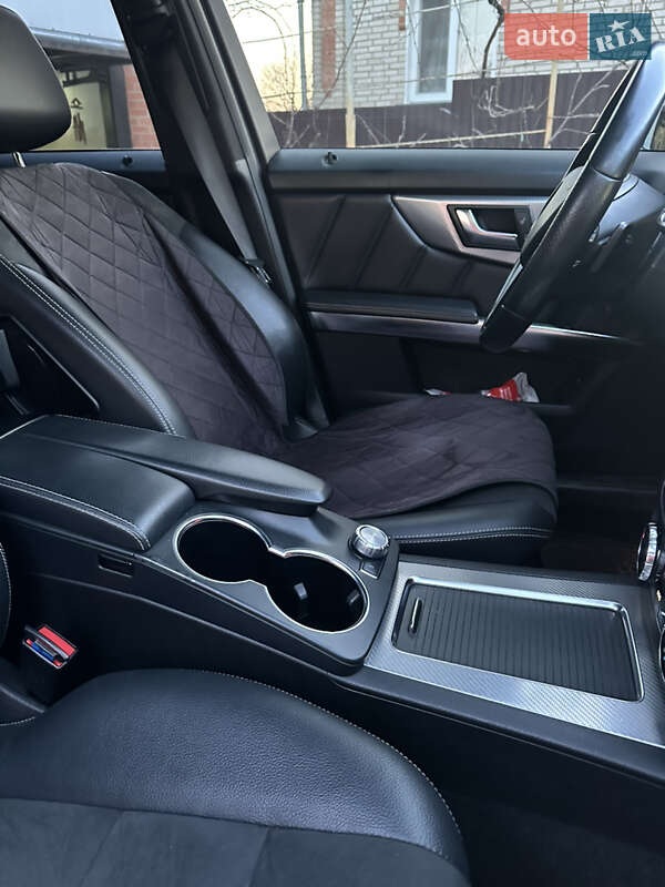 Mercedes-Benz GLK-Class 2012