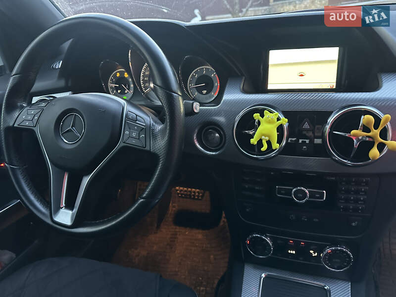 Mercedes-Benz GLK-Class 2012