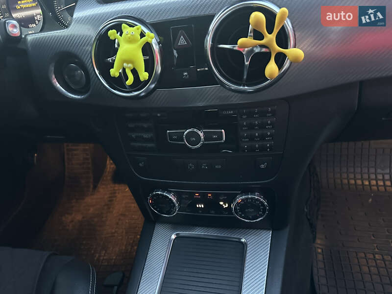 Mercedes-Benz GLK-Class 2012