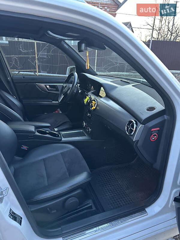 Mercedes-Benz GLK-Class 2012