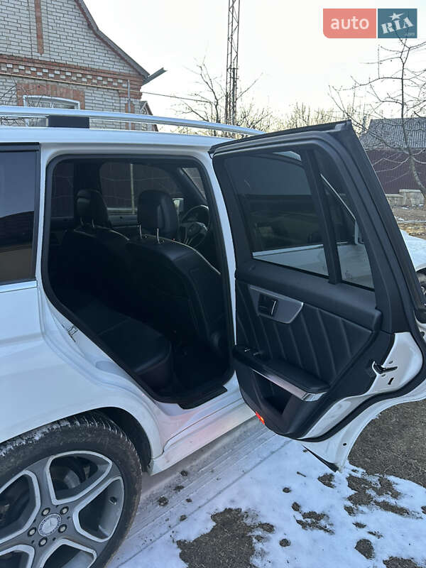 Mercedes-Benz GLK-Class 2012