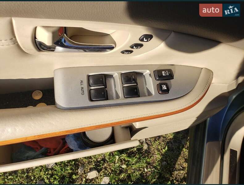 Lexus-22