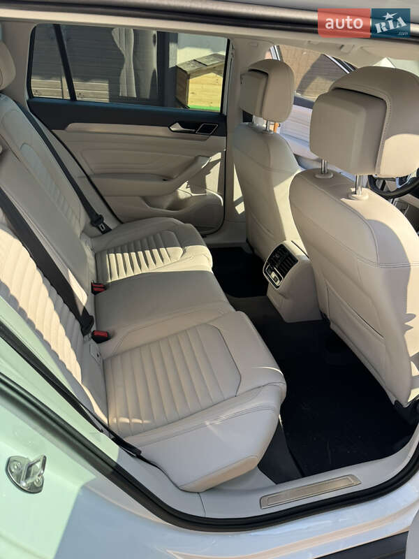 Volkswagen Passat Alltrack 2020