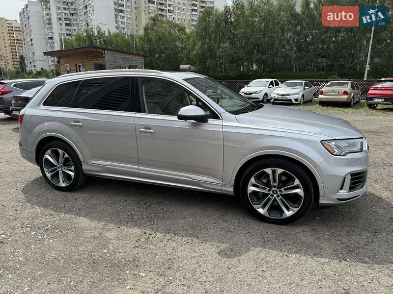 Audi-25