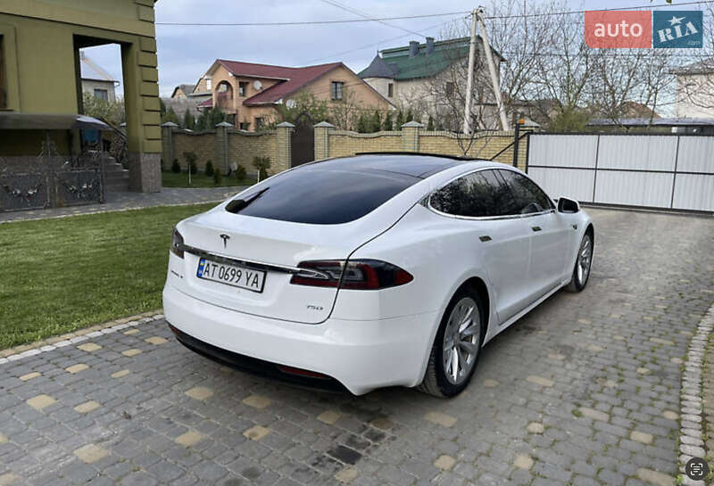 Tesla-10