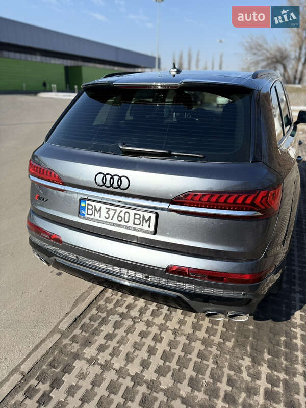 Audi SQ7 2021