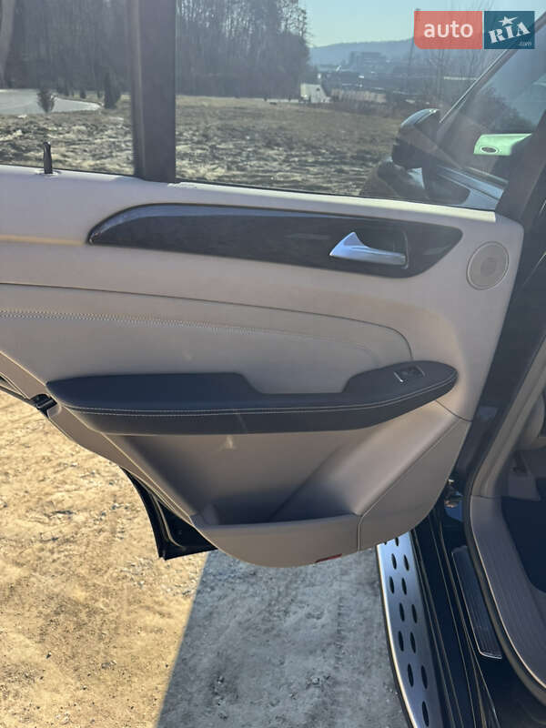 Mercedes-Benz M-Class 2013