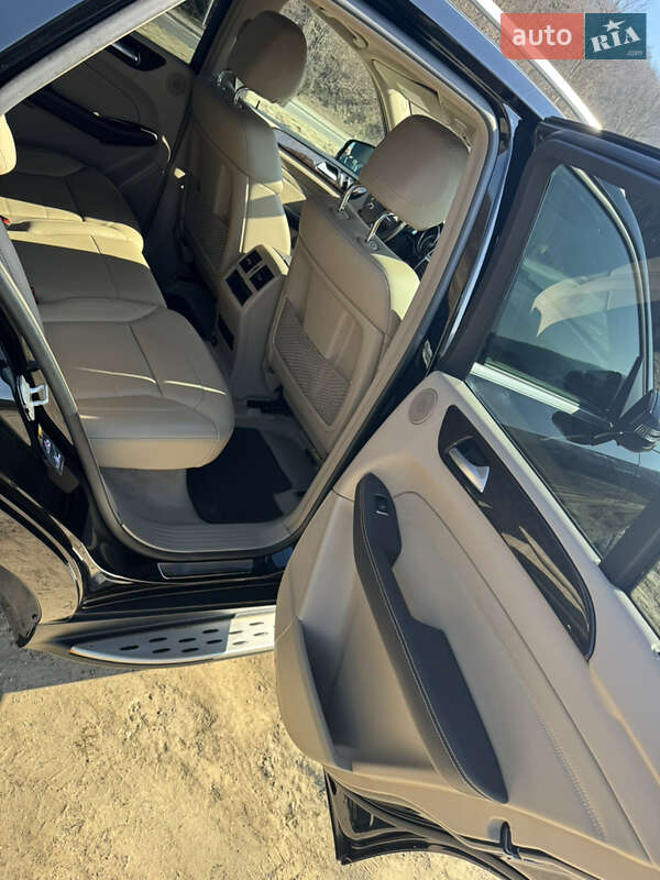 Mercedes-Benz M-Class 2013