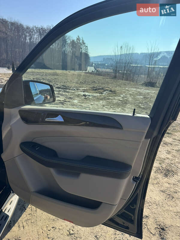 Mercedes-Benz M-Class 2013