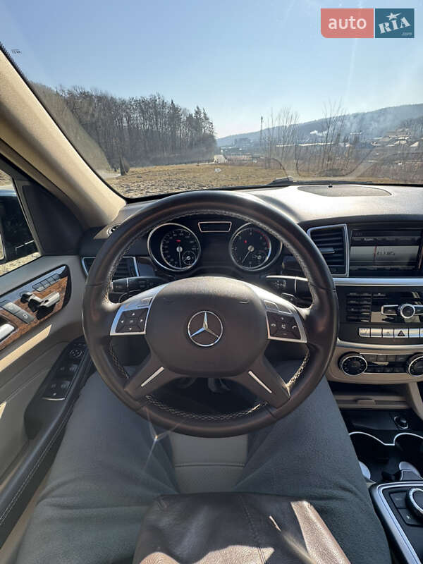 Mercedes-Benz M-Class 2013