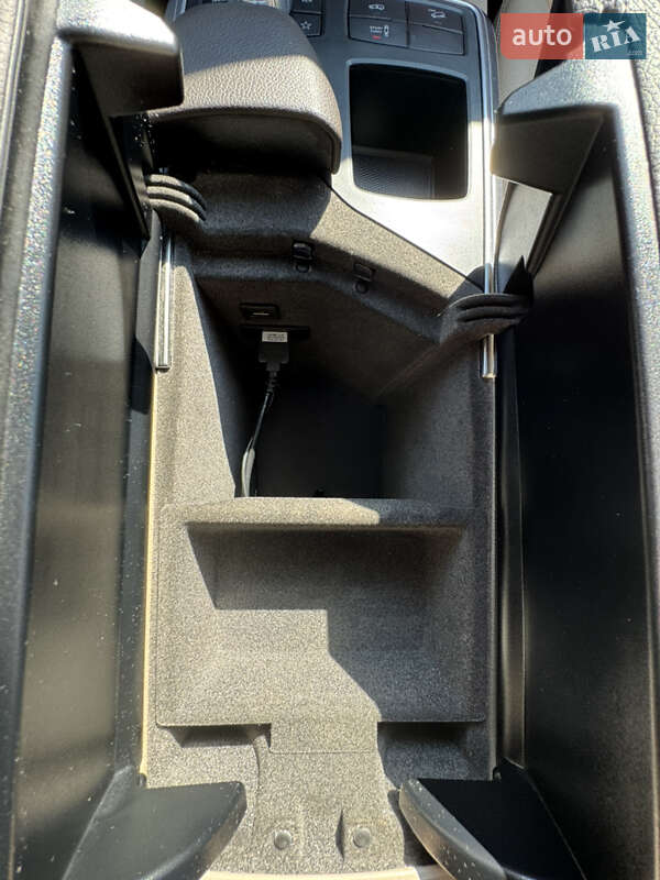 Mercedes-Benz M-Class 2013