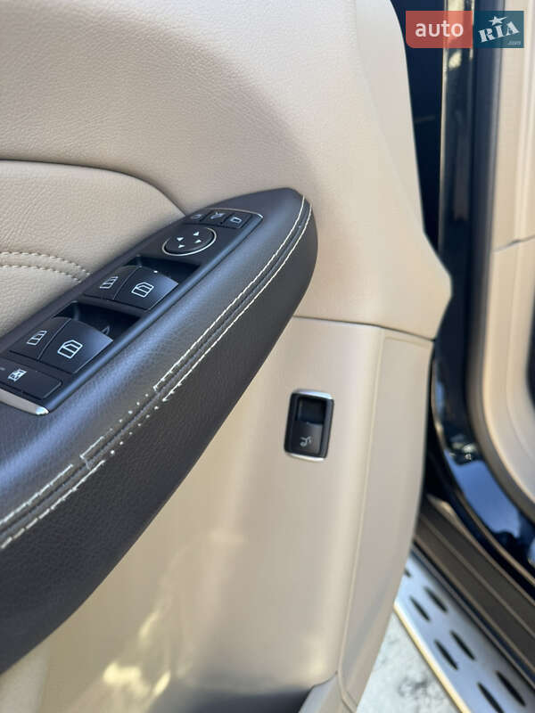 Mercedes-Benz M-Class 2013