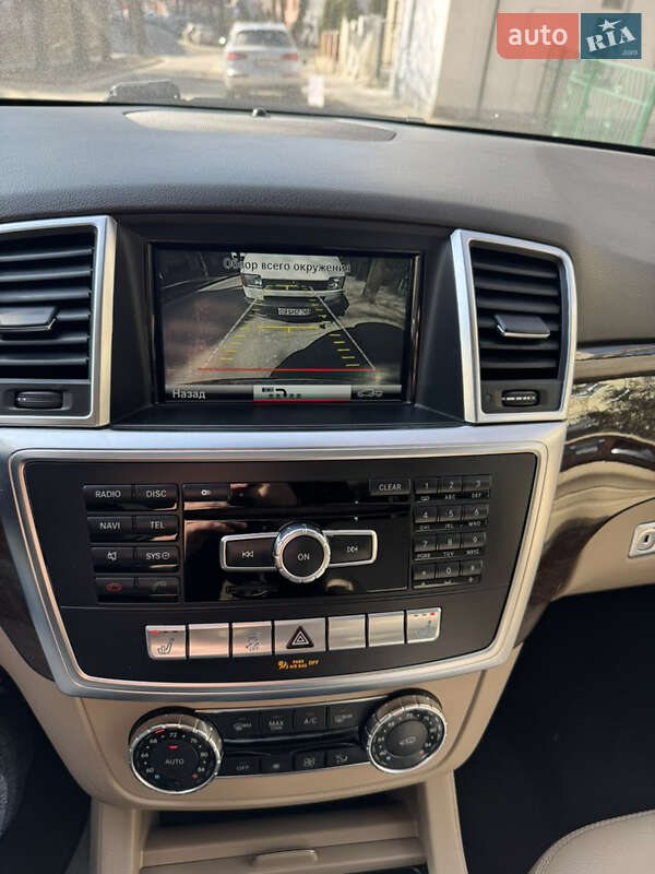 Mercedes-Benz M-Class 2013